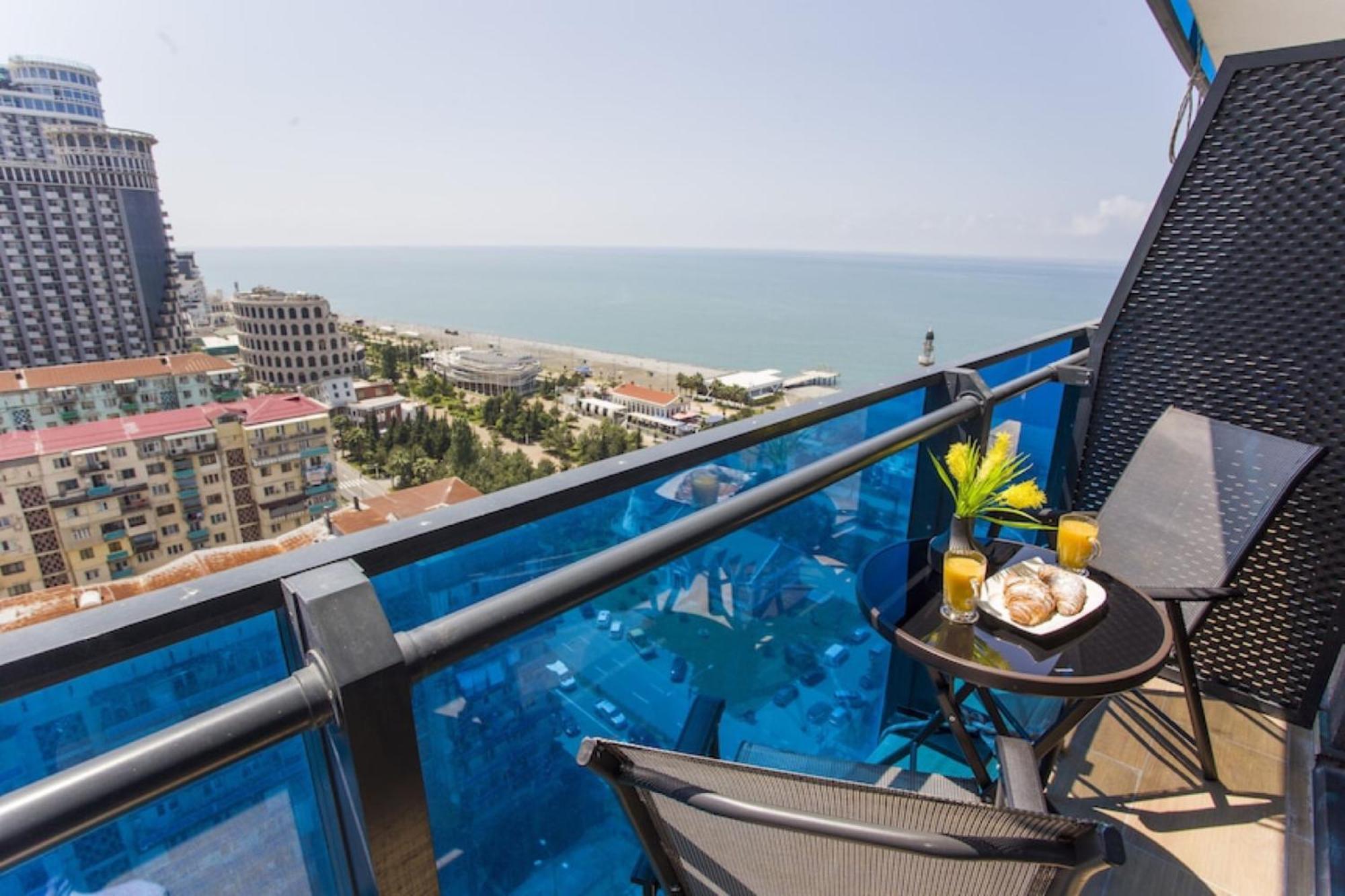 Aparthotel Sea View Orbi City à Batoumi Extérieur photo